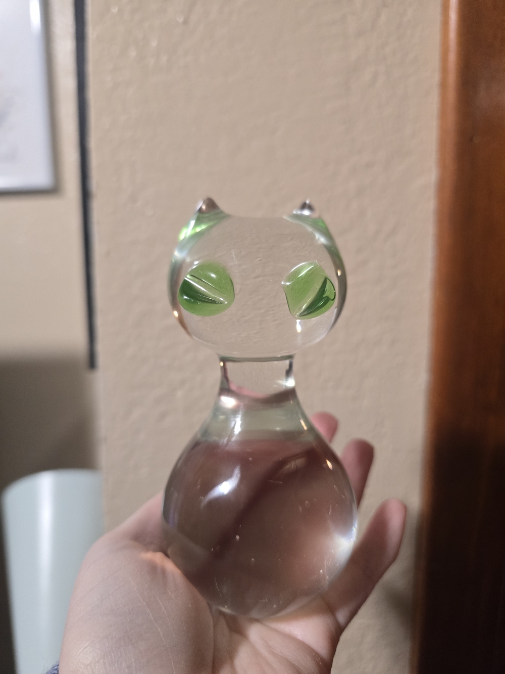 vintage Mid-Century Modern (MCM) Swedish hand-blown art glass cat